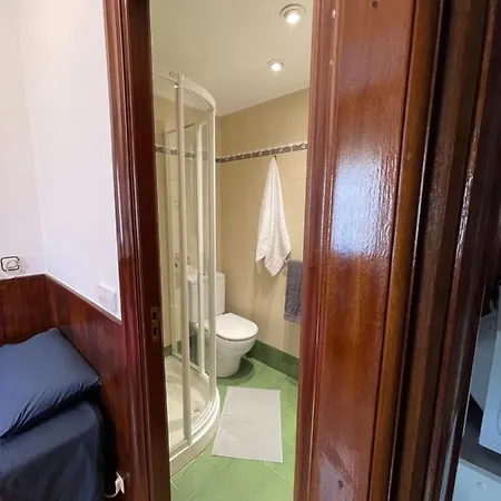 منزل للإقامة Con Bano Privado *